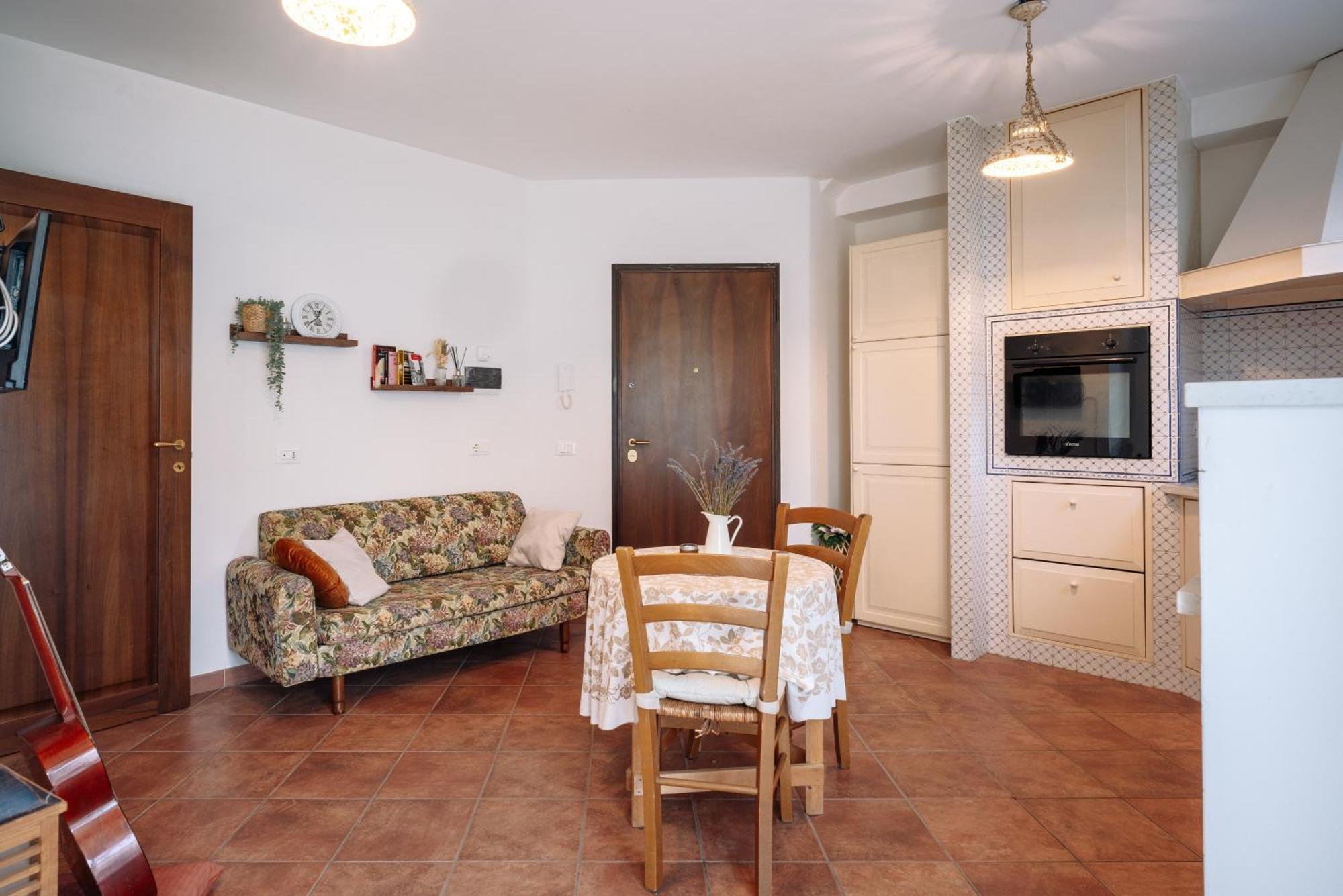 Ema'S Guest House Lucca Bagian luar foto